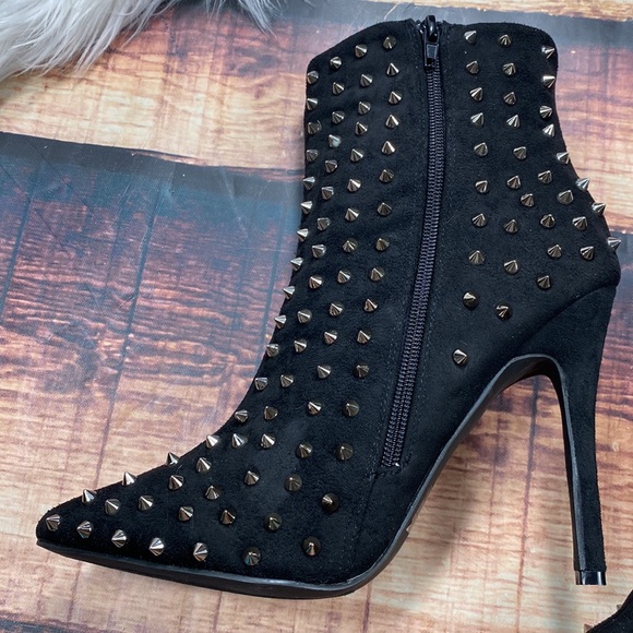 Fashion Nova Passion Studded Boots Booties - Picture 4 of 12
